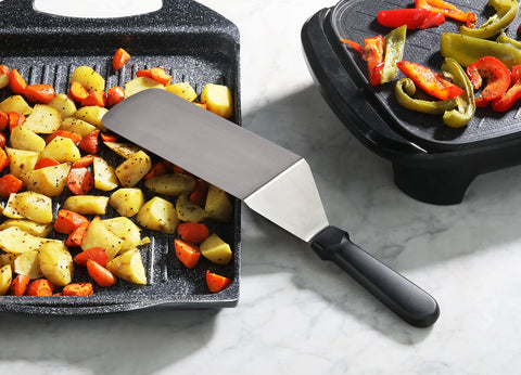 New Star Foodservice 36190 riveted blade and handle close up for strength