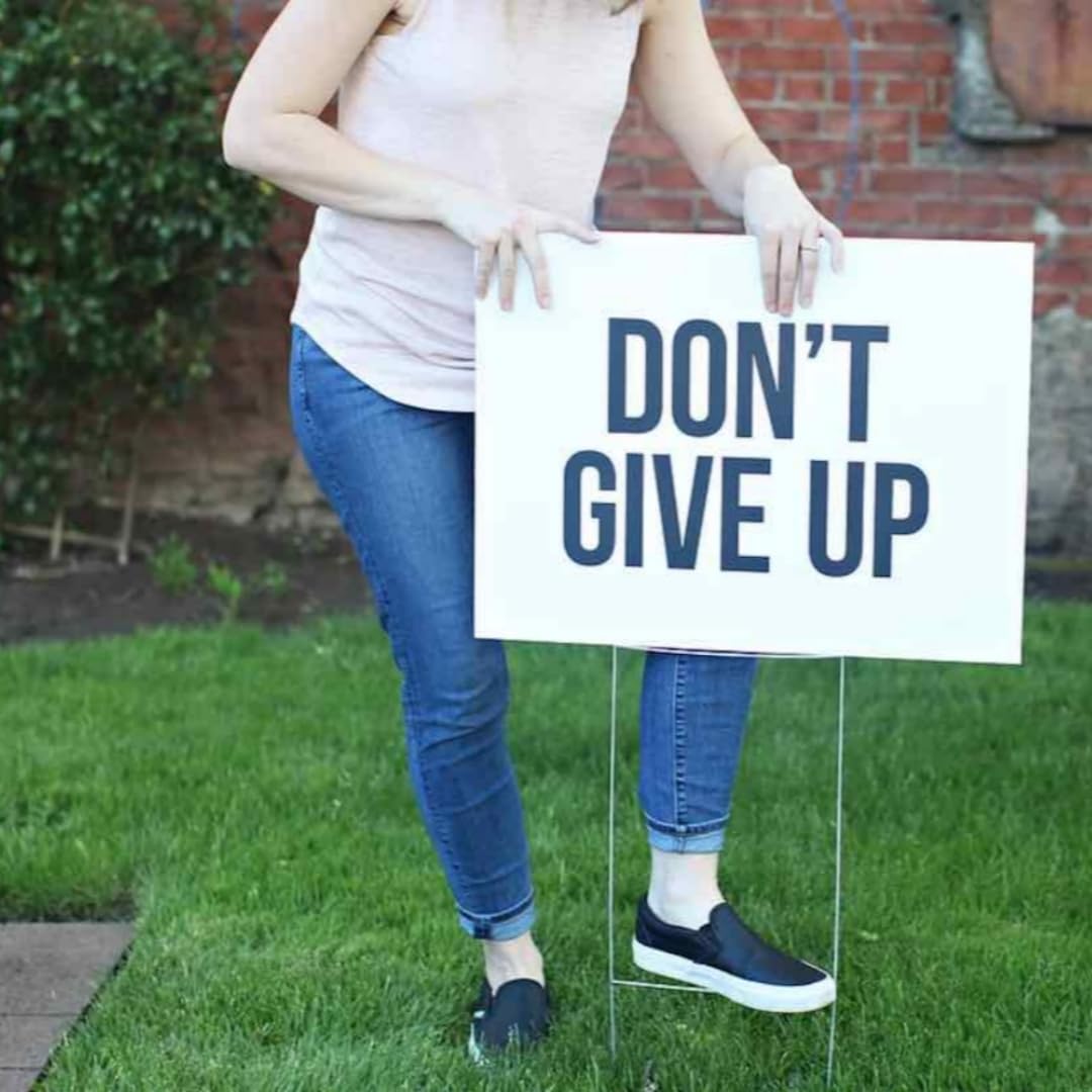 Newflager outdoor-ready signs suit open houses, rentals, and events.