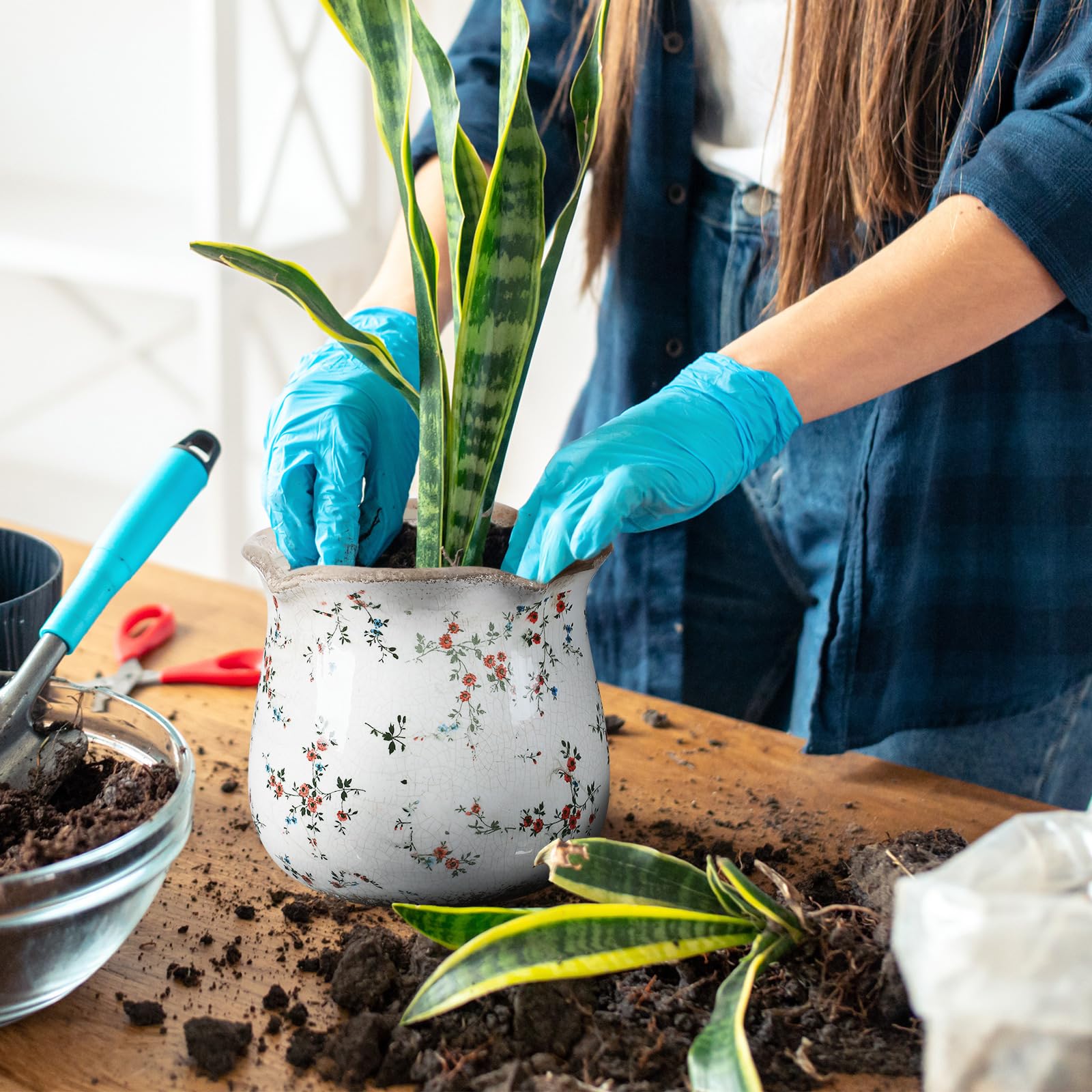 Newtay gift-ready ceramic planter blends vintage charm with practical use.