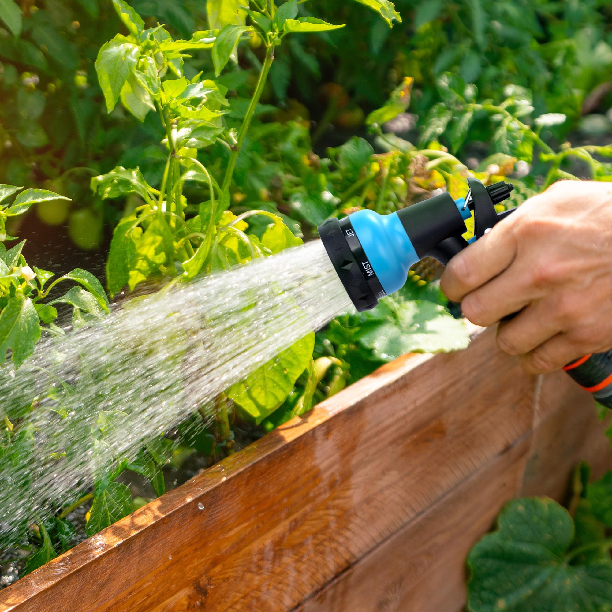 Nexcover hose nozzle full pattern wets larger spaces evenly.