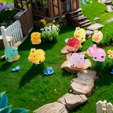 NIBERDA miniature cow figures fit into indoor and outdoor displays.