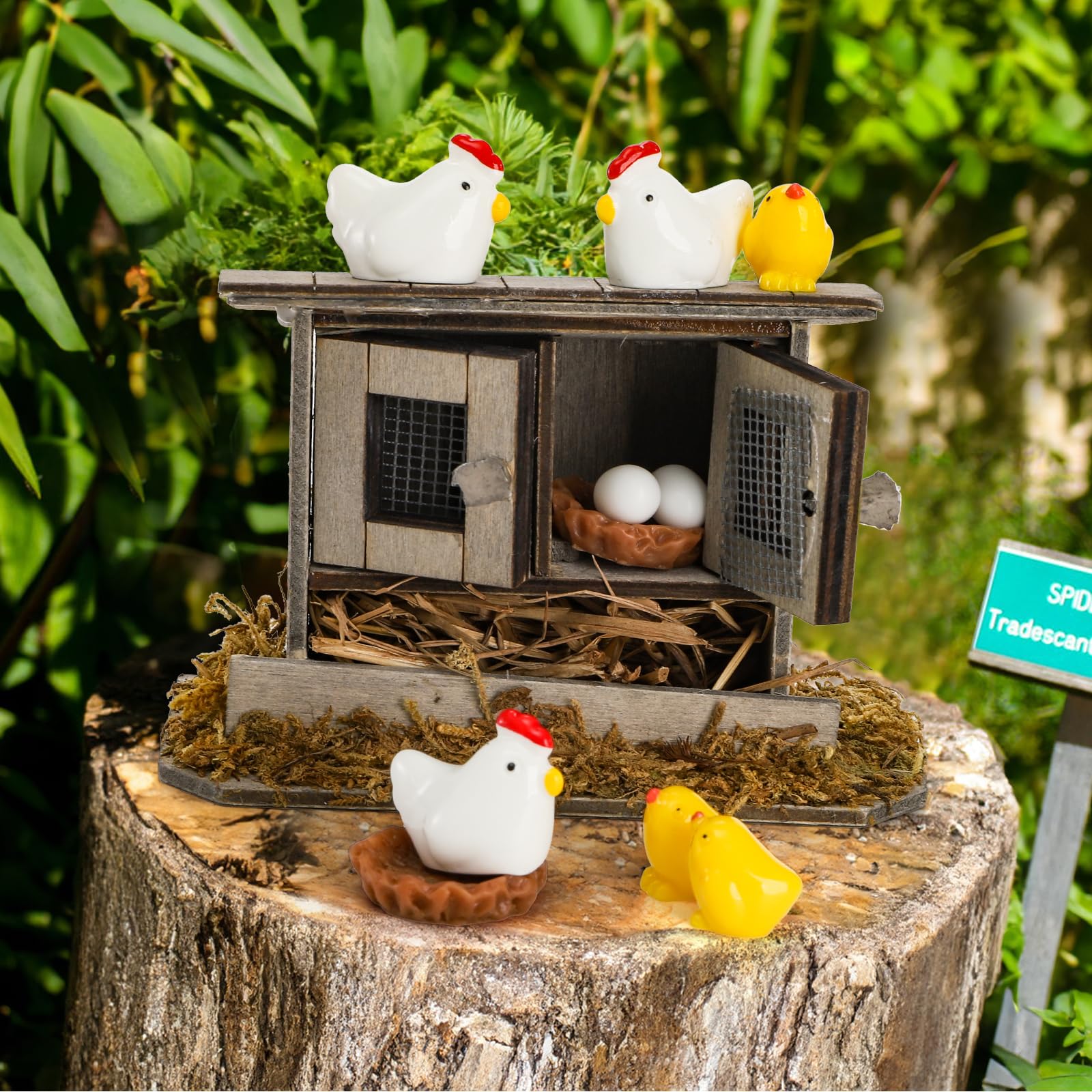 Nicunom chicken nests provide authentic nesting spots for tiny farm figures.