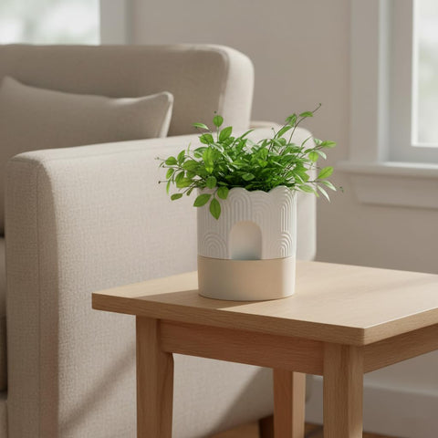 Nihow relief-design ceramic planter close-up showing modern style.