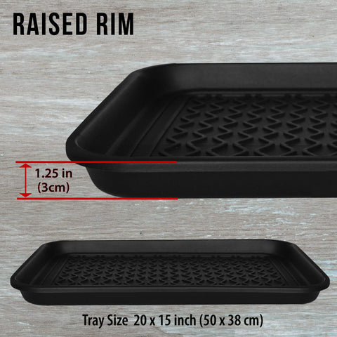 NINAMAR boot tray features raised rims to contain melted ice and debris