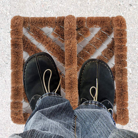 NINAMAR natural coir boot scraper close-up fibers in action removing grime