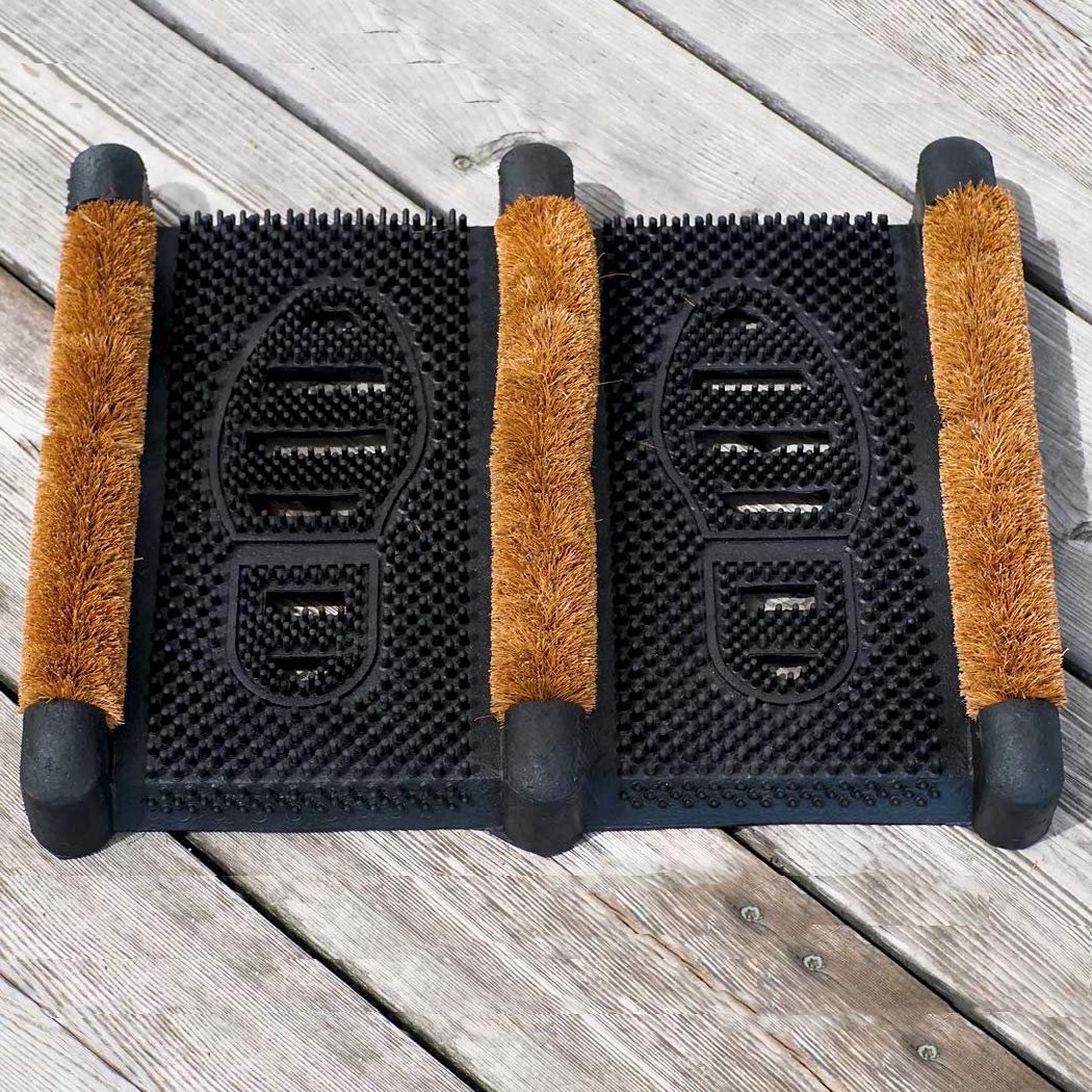 NINAMAR Mud Scrubber Mat clears dirt at the entry, helping keep floors cleaner.