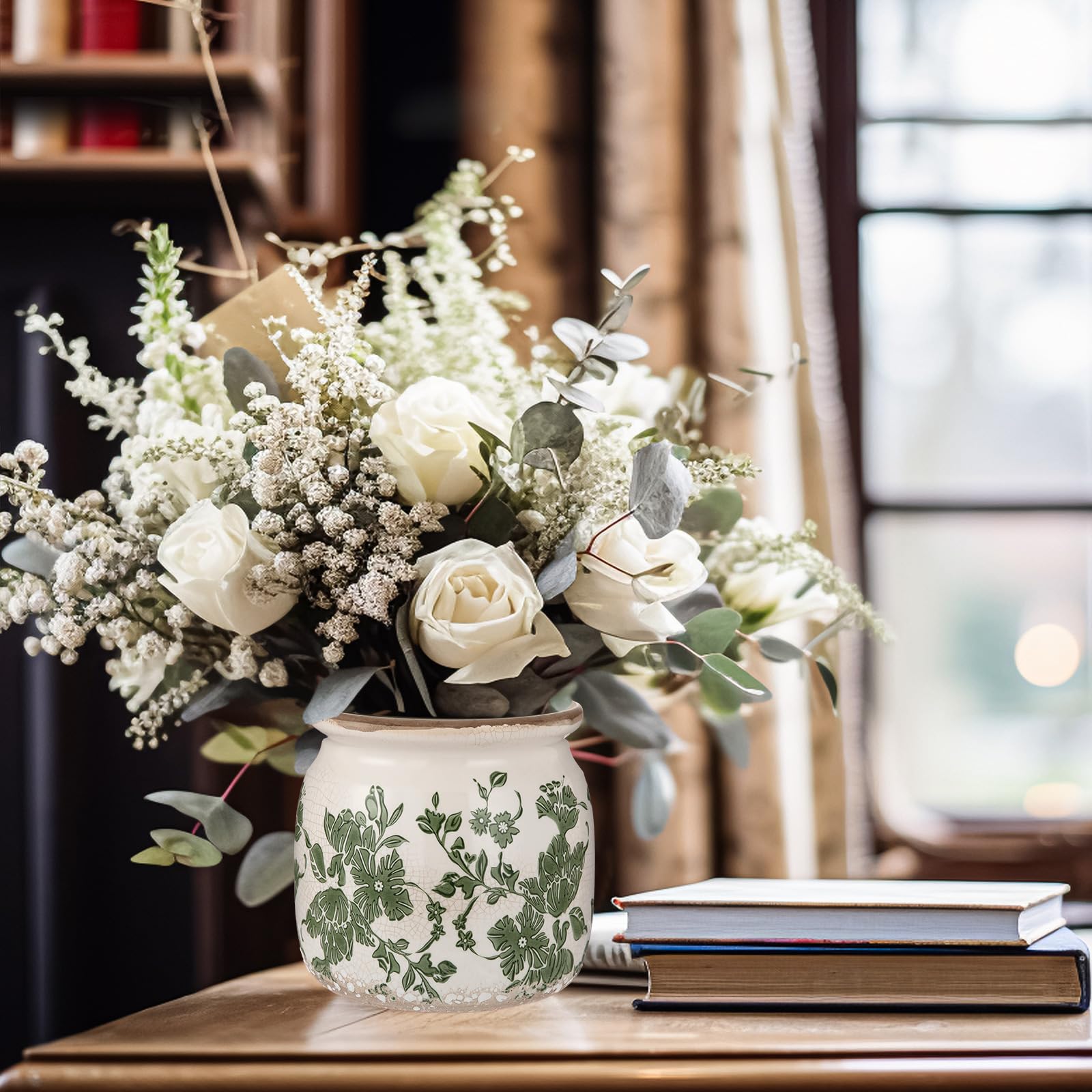 Ninehaoou vintage ceramic pot serves as a stylish gift for plant lovers.