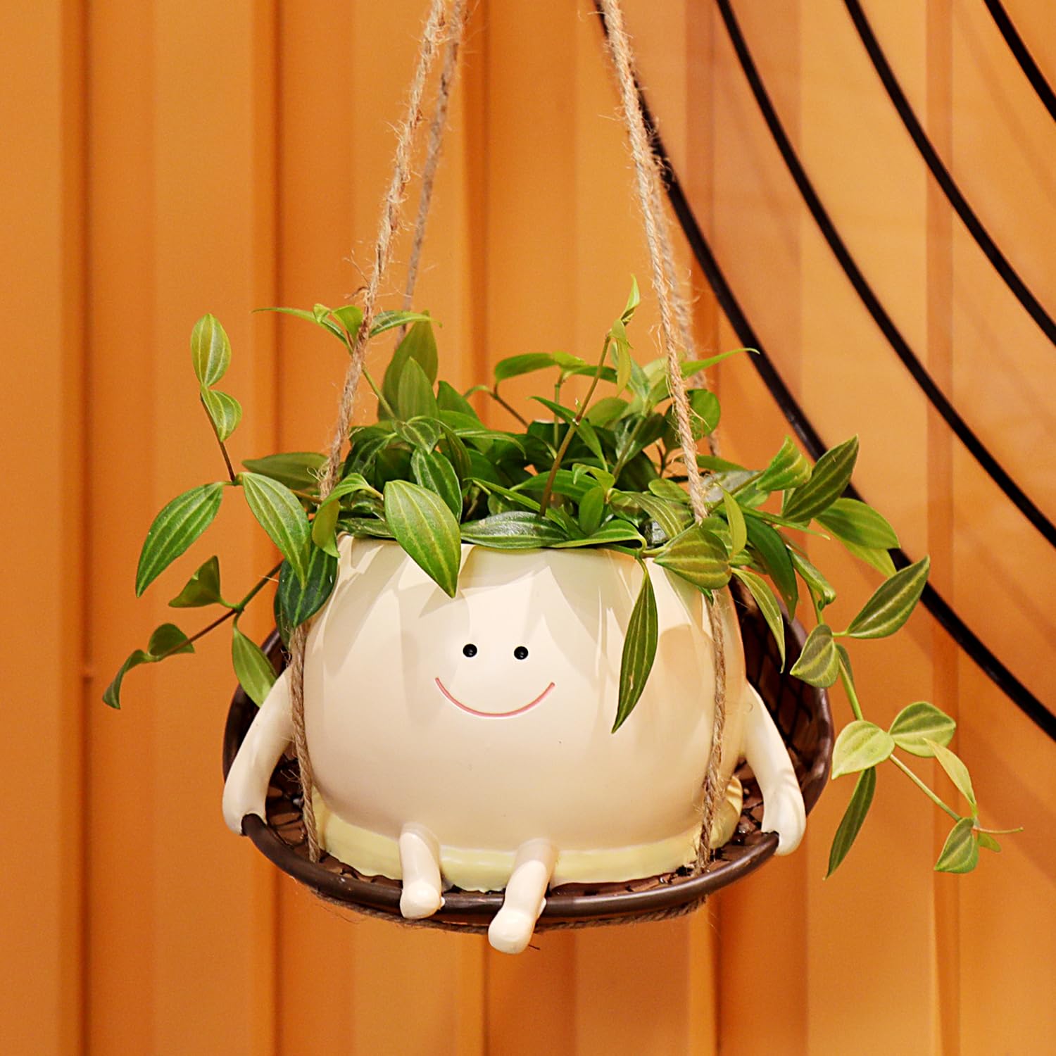 NINIPAPA hanging planter makes a unique gift for plant lovers