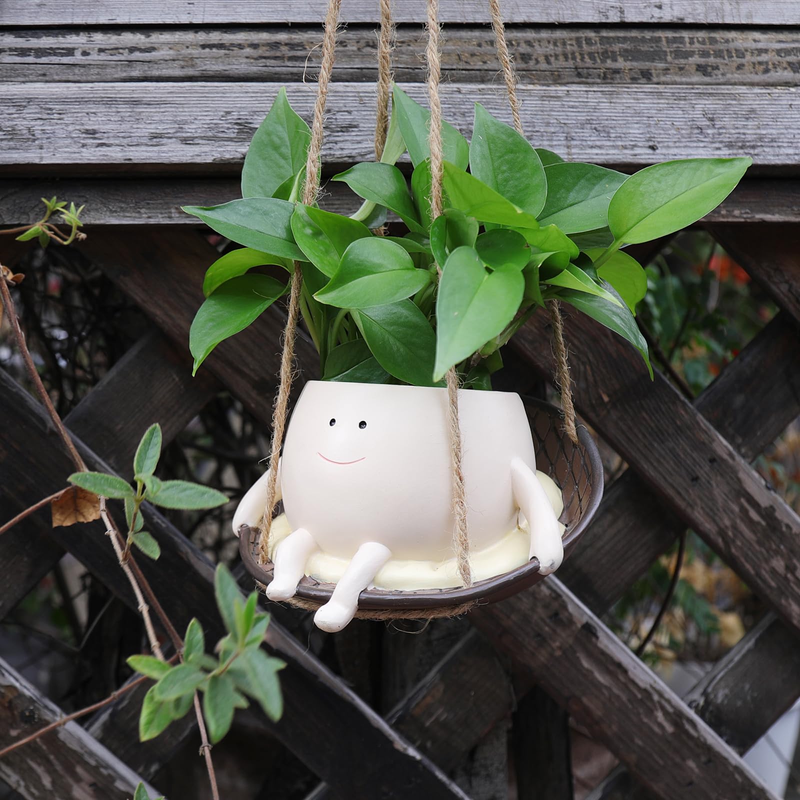 NINIPAPA unique gift plant pot for mom, friends, or colleagues.