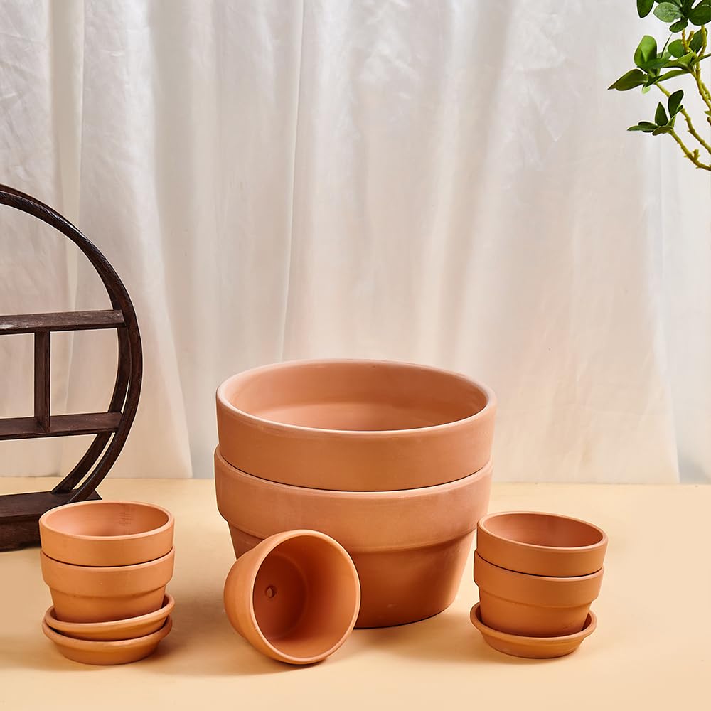 NiSevenLiving durable clay pot designed for garden and balcony use.
