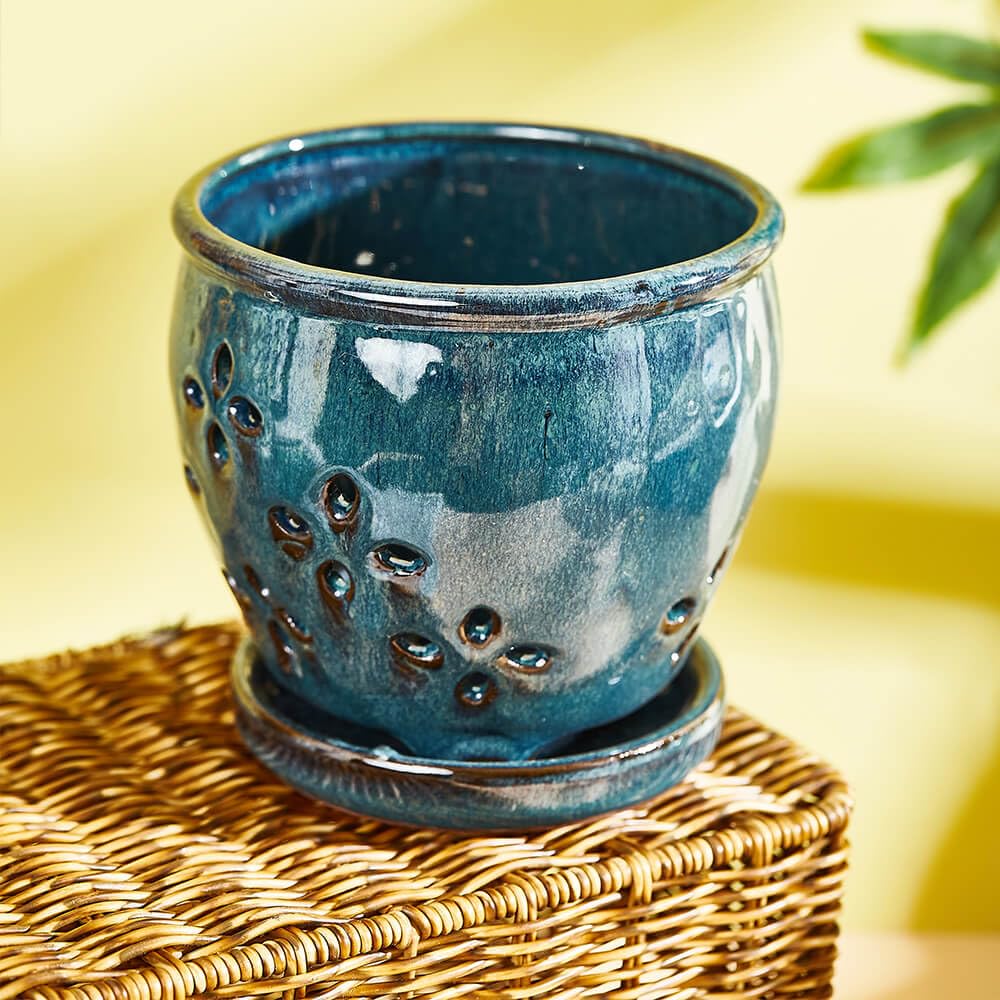 NiSevenLiving orchid pot with saucer demonstrates drop-test quality.
