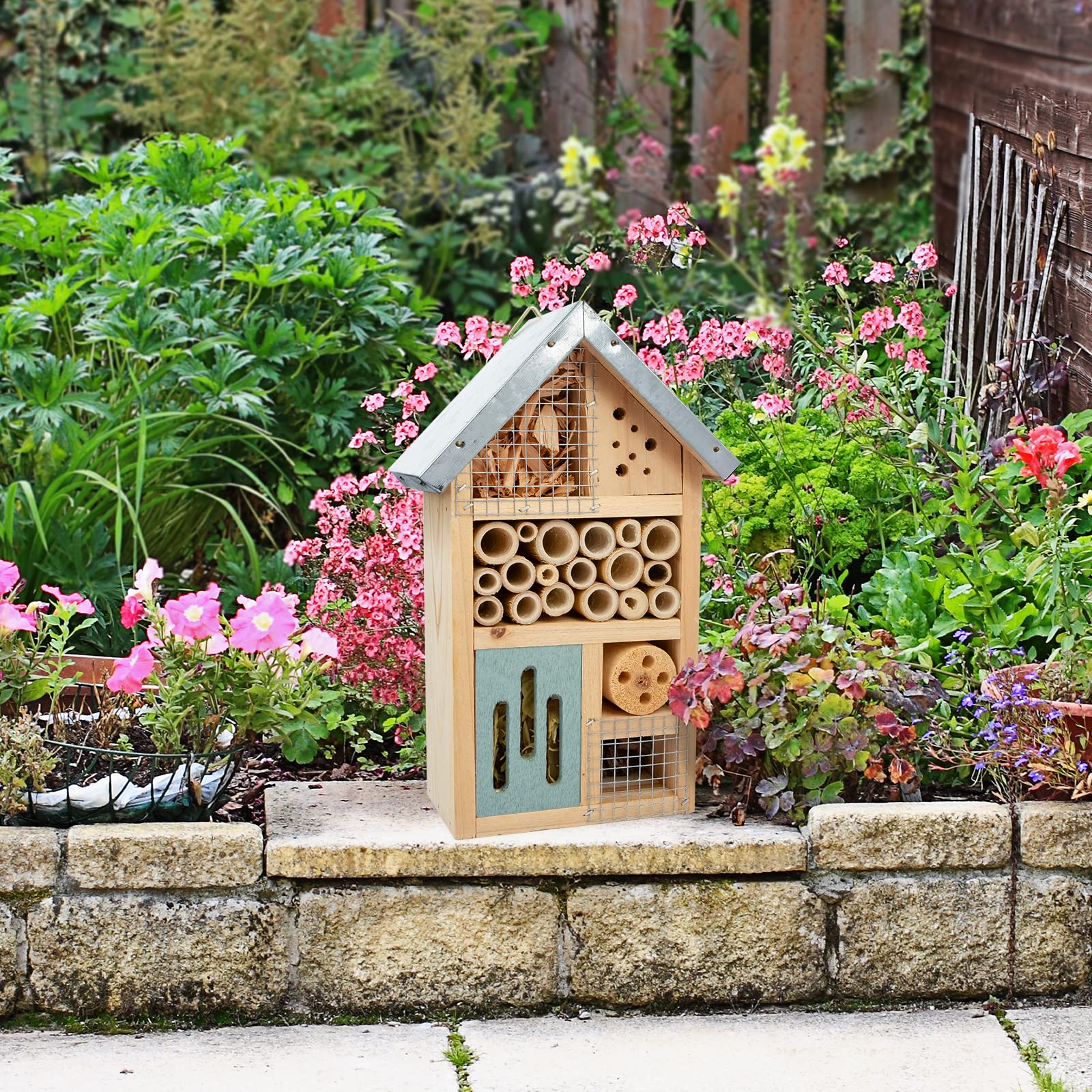 Niteangel insect hotel top iron cover protects residents from rain