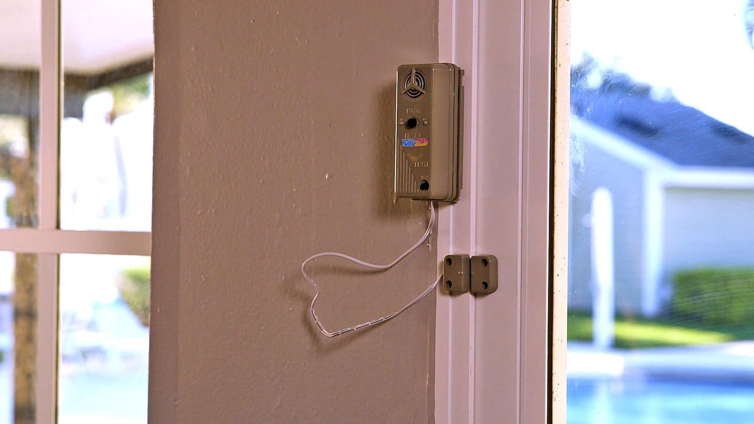 Nitelighter YardGard water-resistant design withstands outdoor use in rain or shine.