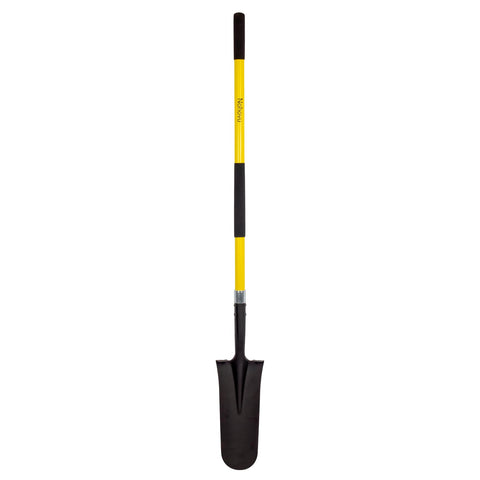 Nohovu shovel blade close-up showing a sharp edge for efficient digging.
