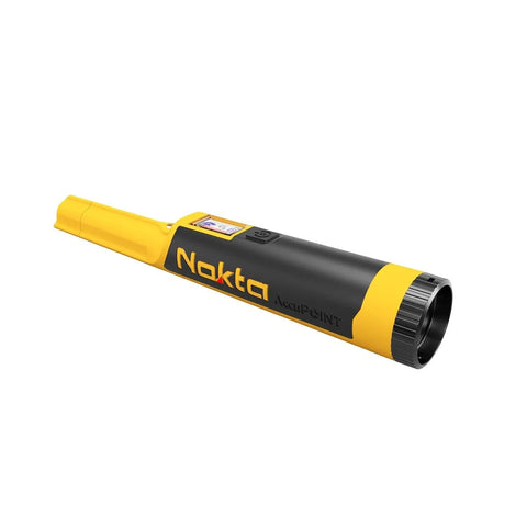 NOKTA AccuPOINT paired via Bluetooth for wireless audio in a noisy field.