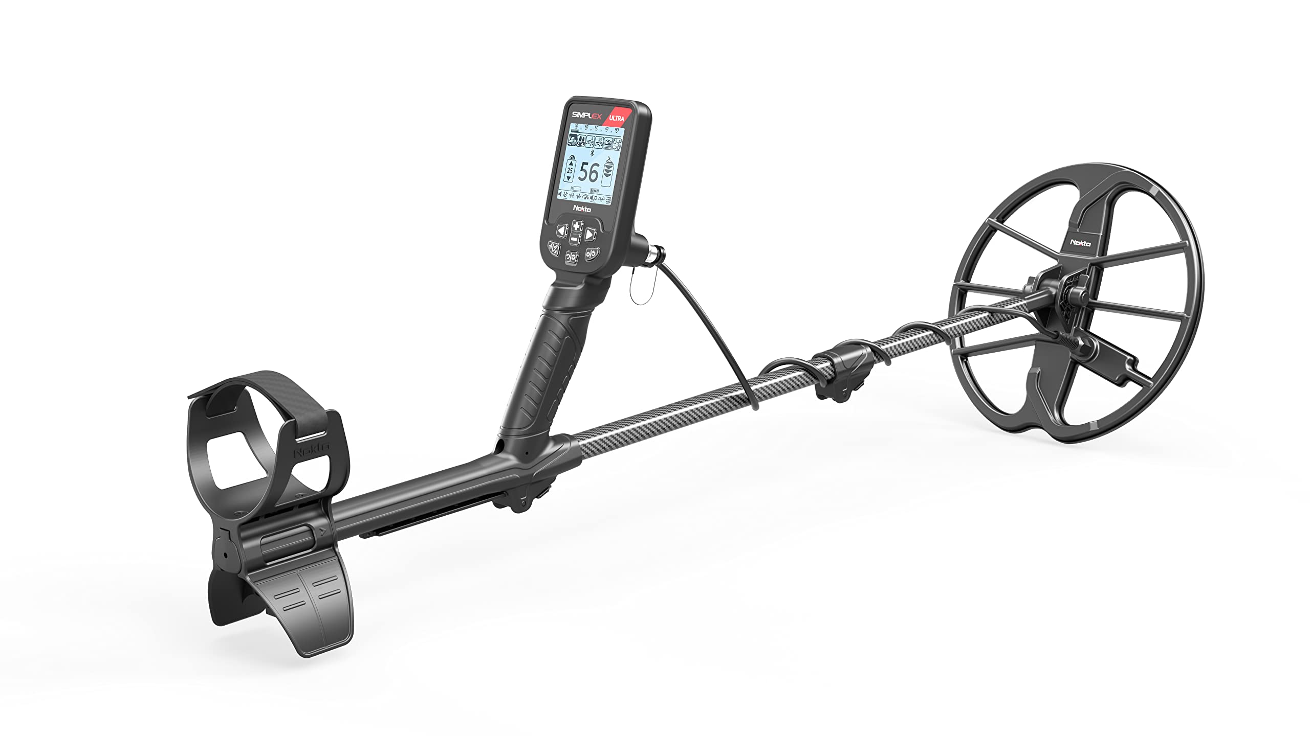 Nokta Simplex Ultra beach detecting on sandy shore