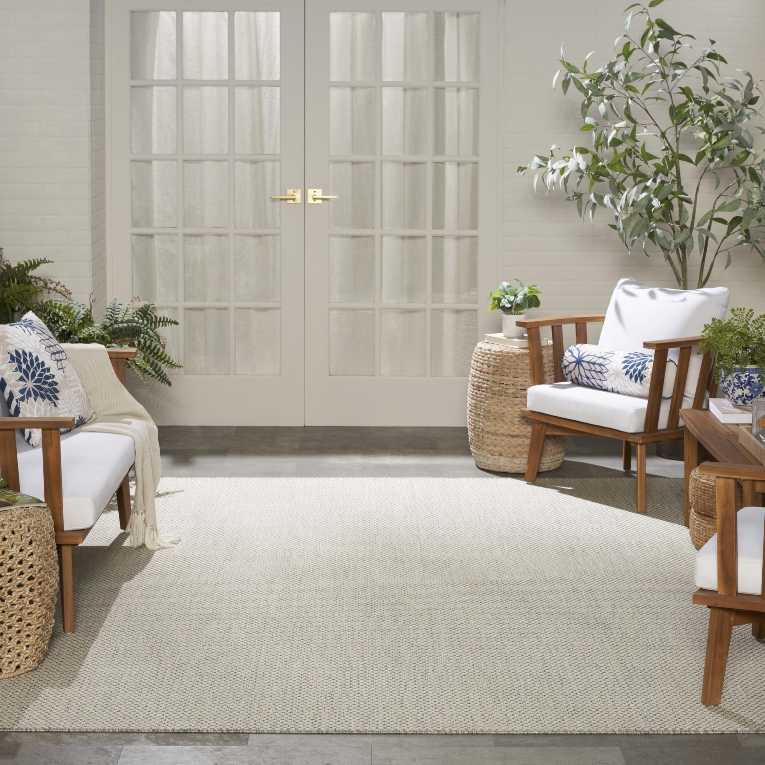 Nourison Courtyard flat weave rug viewed for versatile indoor-outdoor use