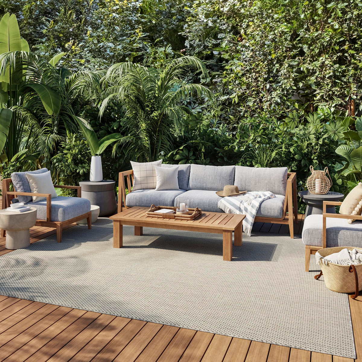 Nourison Courtyard ivory-silver geometric pattern close-up showing durable texture