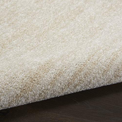 Nourison Essentials serged-edge-detail confirms sturdy finished look
