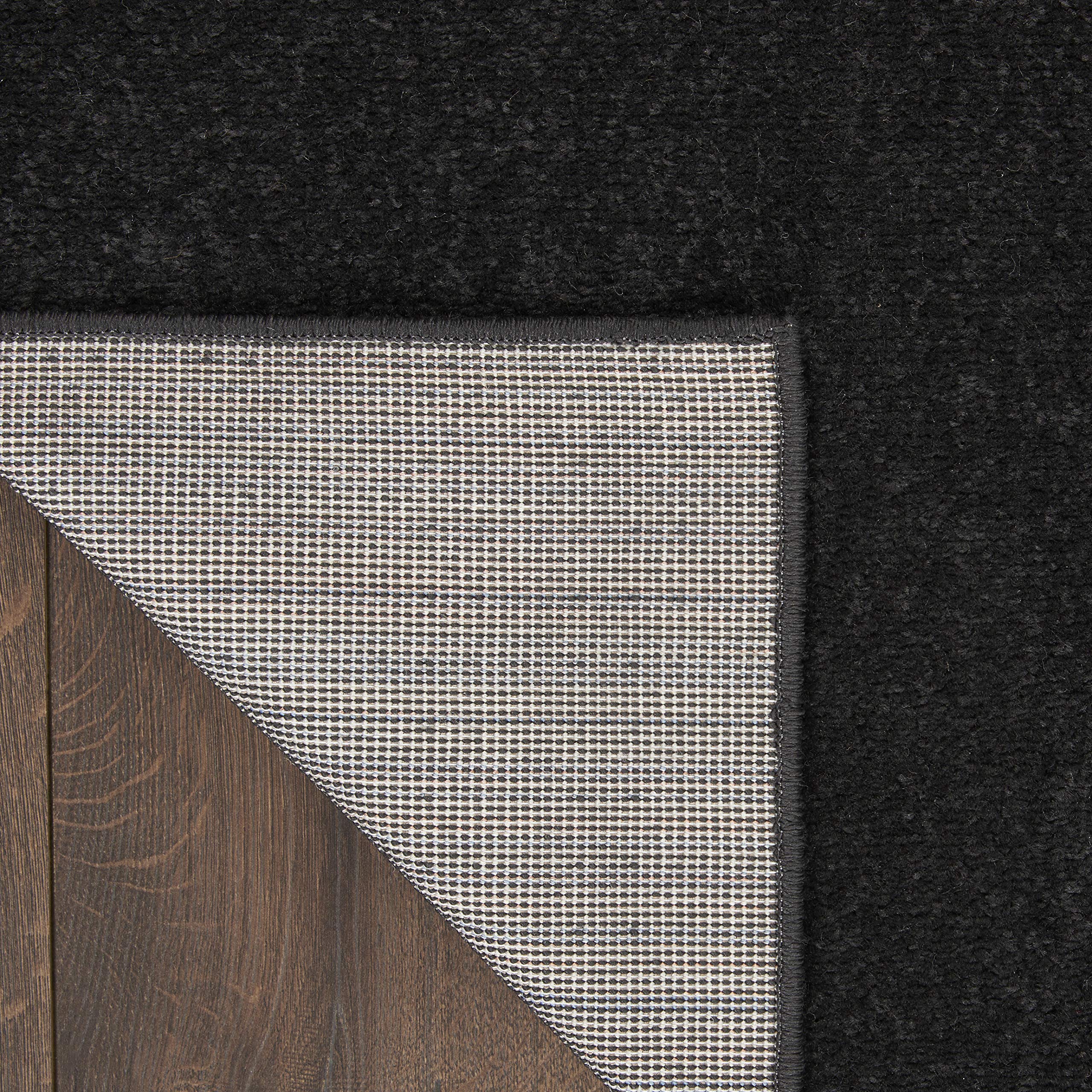 Nourison Essentials polypropylene fibers simplify cleaning and maintenance.