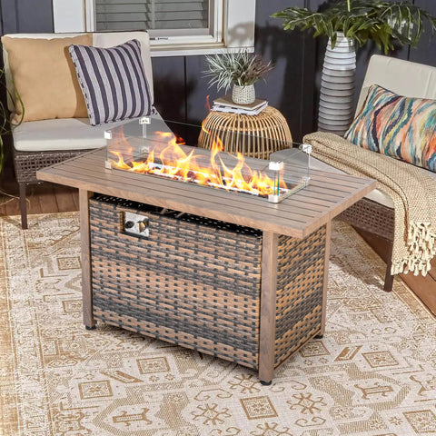 NUU GARDEN wind guard provides wind-resistance to keep flames steady during breezy evenings.