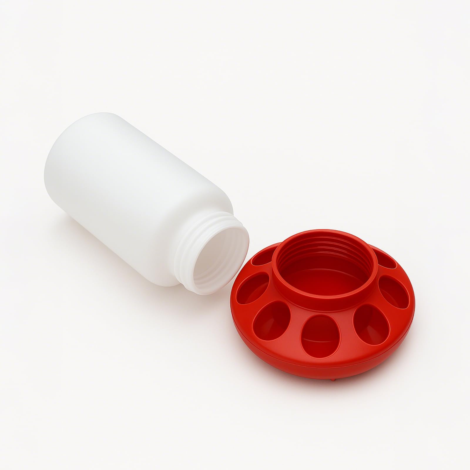 NZJWZS Baby Chick Feeder compact design fits small coops.