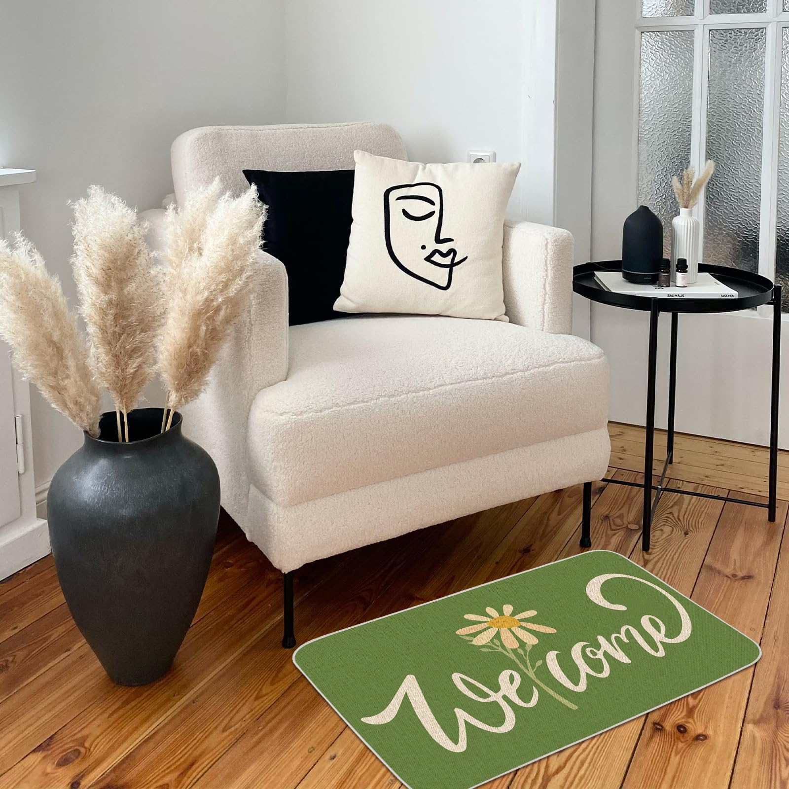 OAEND Easy-clean door mat is hose-off and sponge-clean friendly.