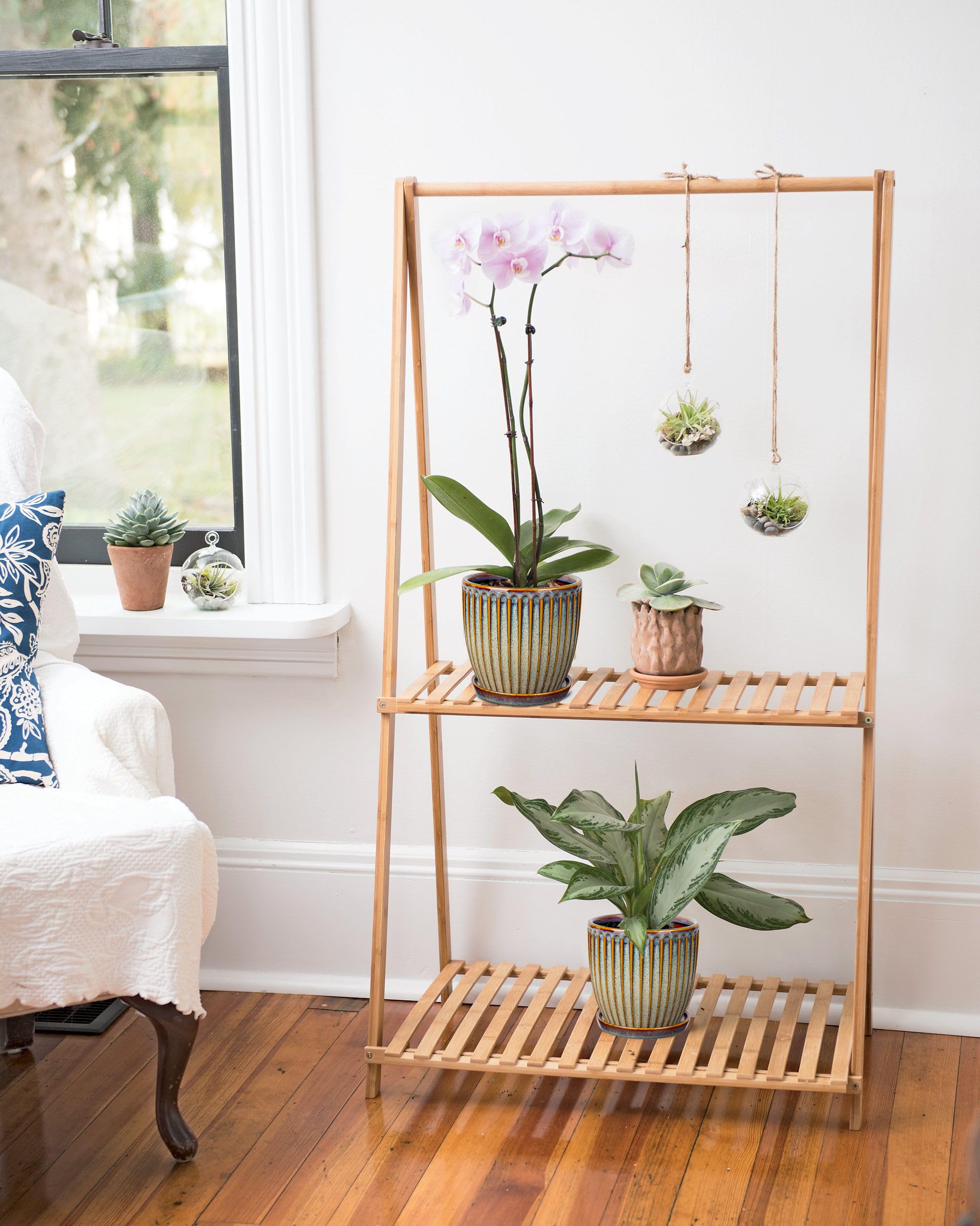 Oairse pack of two ceramic planters for versatile display