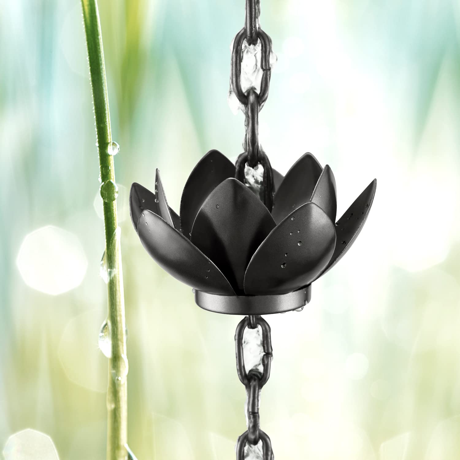 Oak Leaf durable galvanized iron stands up to rainstorms and outdoor elements.