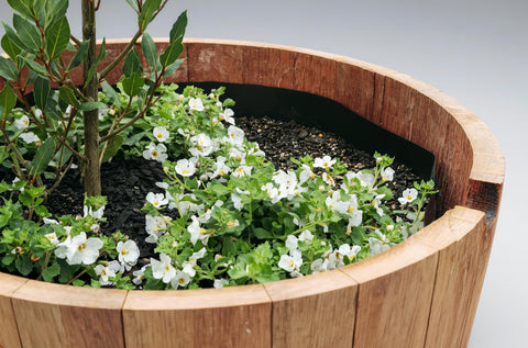 OAKENZ tool-free installation simplifies planting and cleanup.
