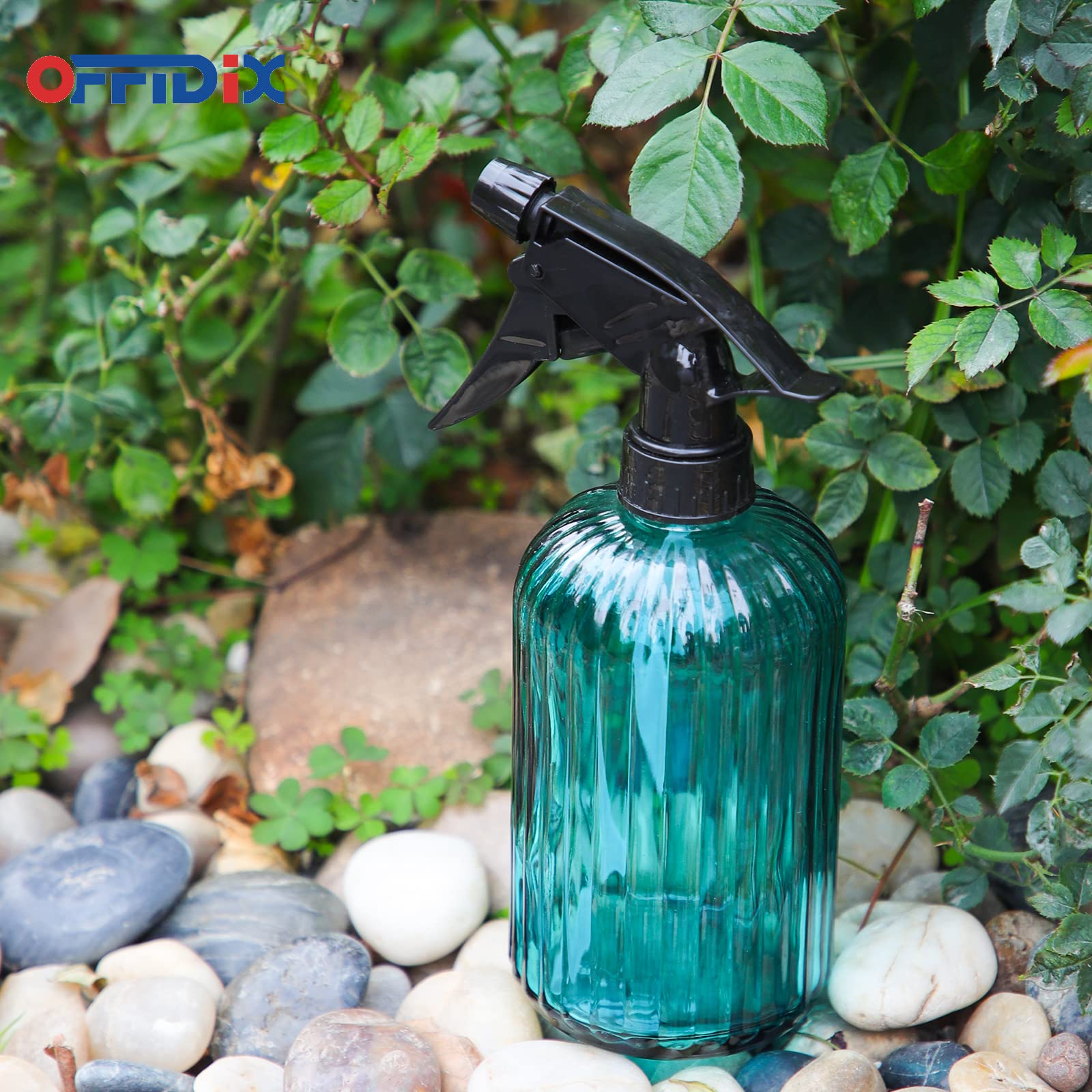 OFFIDIX versatile spray for indoor and outdoor plants and light cleaning.
