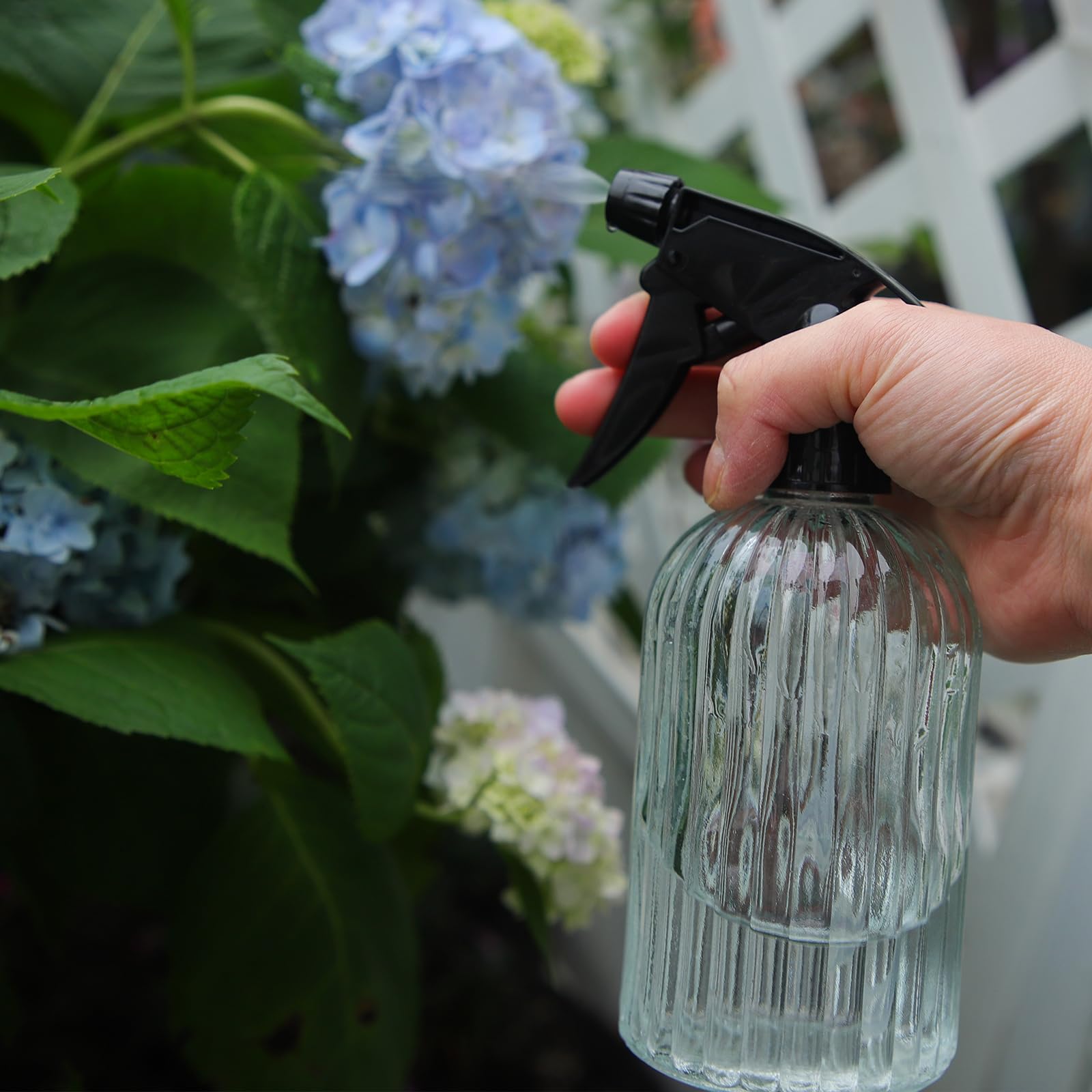 OFFIDIX open-top refill design enables quick spill-free fills.