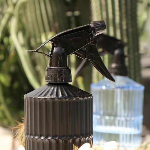 OFFIDIX reusable spray bottle reduces plastic waste in daily tasks