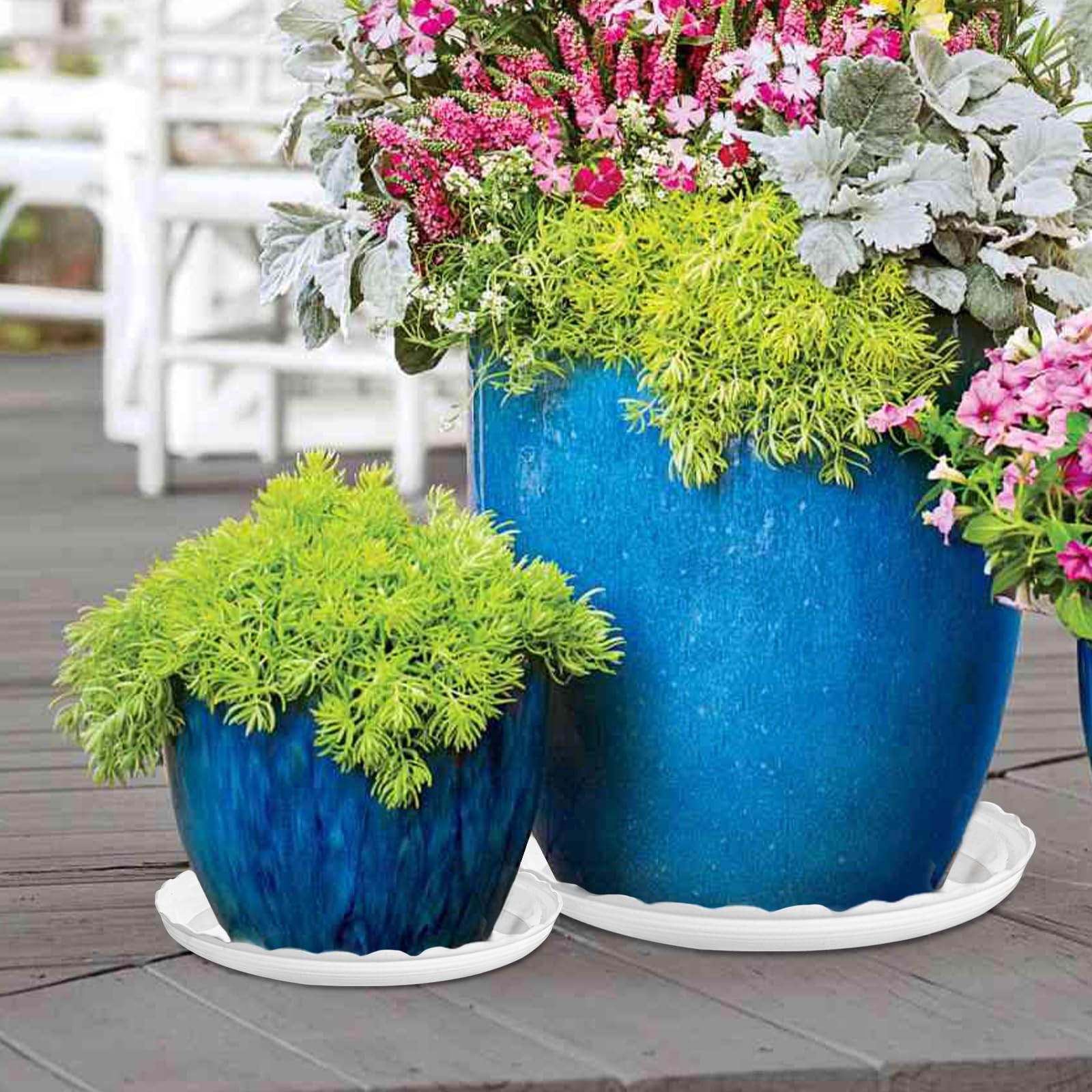 OFiSEXPT wave-pattern decor saucer blends with decor while protecting surfaces.
