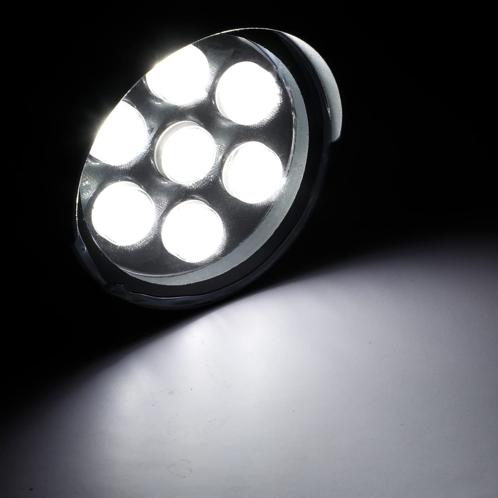 Ofuray dusk-to-dawn pole light provides reliable outdoor flag illumination.