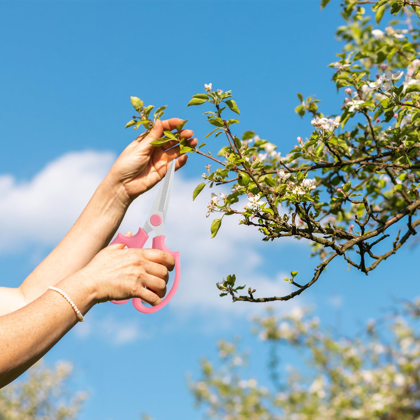 OJYUDD easy-maintenance floral scissors simple oil wipe after use.