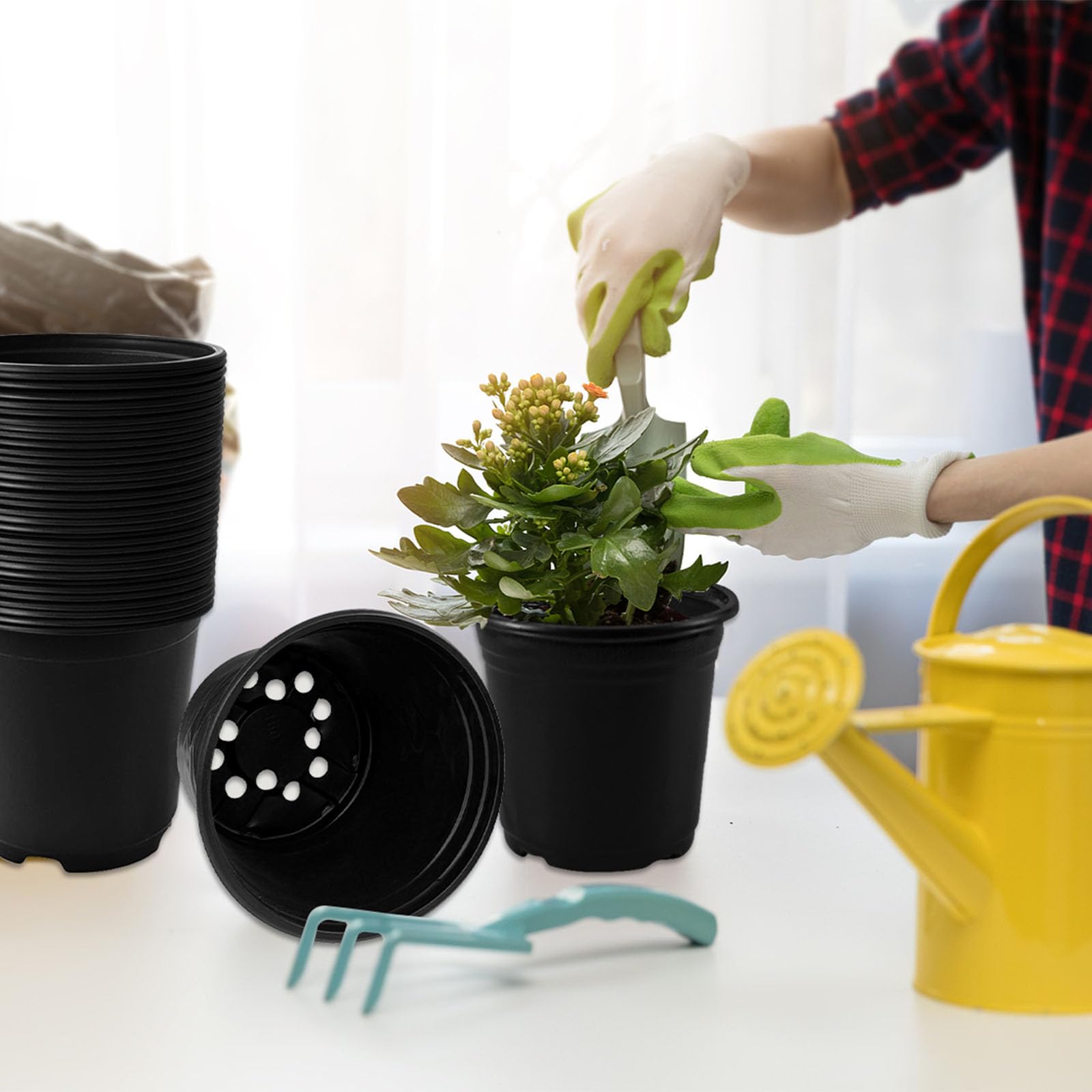 OJYUDD soft, sturdy plastic pots are reusable and easy to clean.