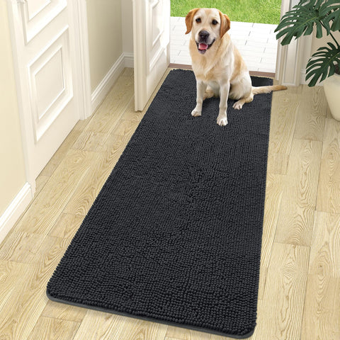 OLANLY Dog Door Mat with 70x24 cm footprint captures muddy paws and dirt at the door.