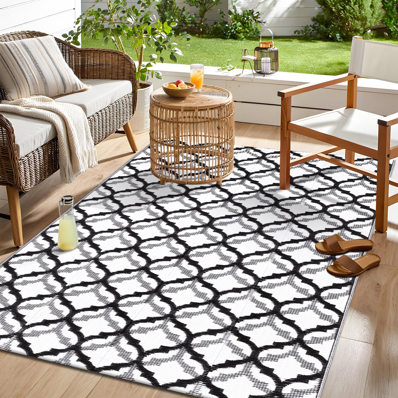 OLANLY durable-edge reinforced rug stands up to outdoor wear.