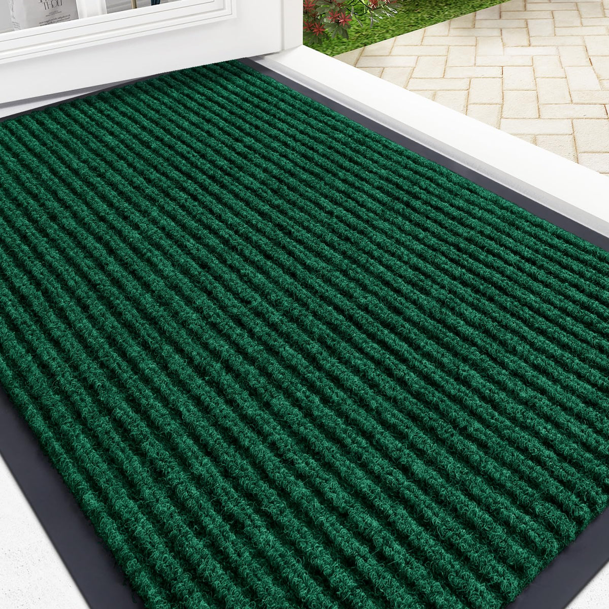 OLANLY front door mat with striped pattern keeps floors clean and stylish.