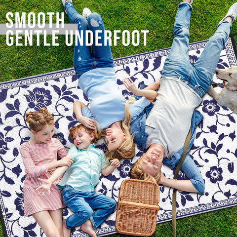 OLANLY soft underfoot outdoor rug for comfortable barefoot lounging.