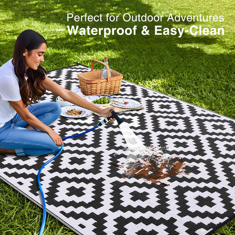 OLANLY UV protected rug resists fading for outdoor spaces