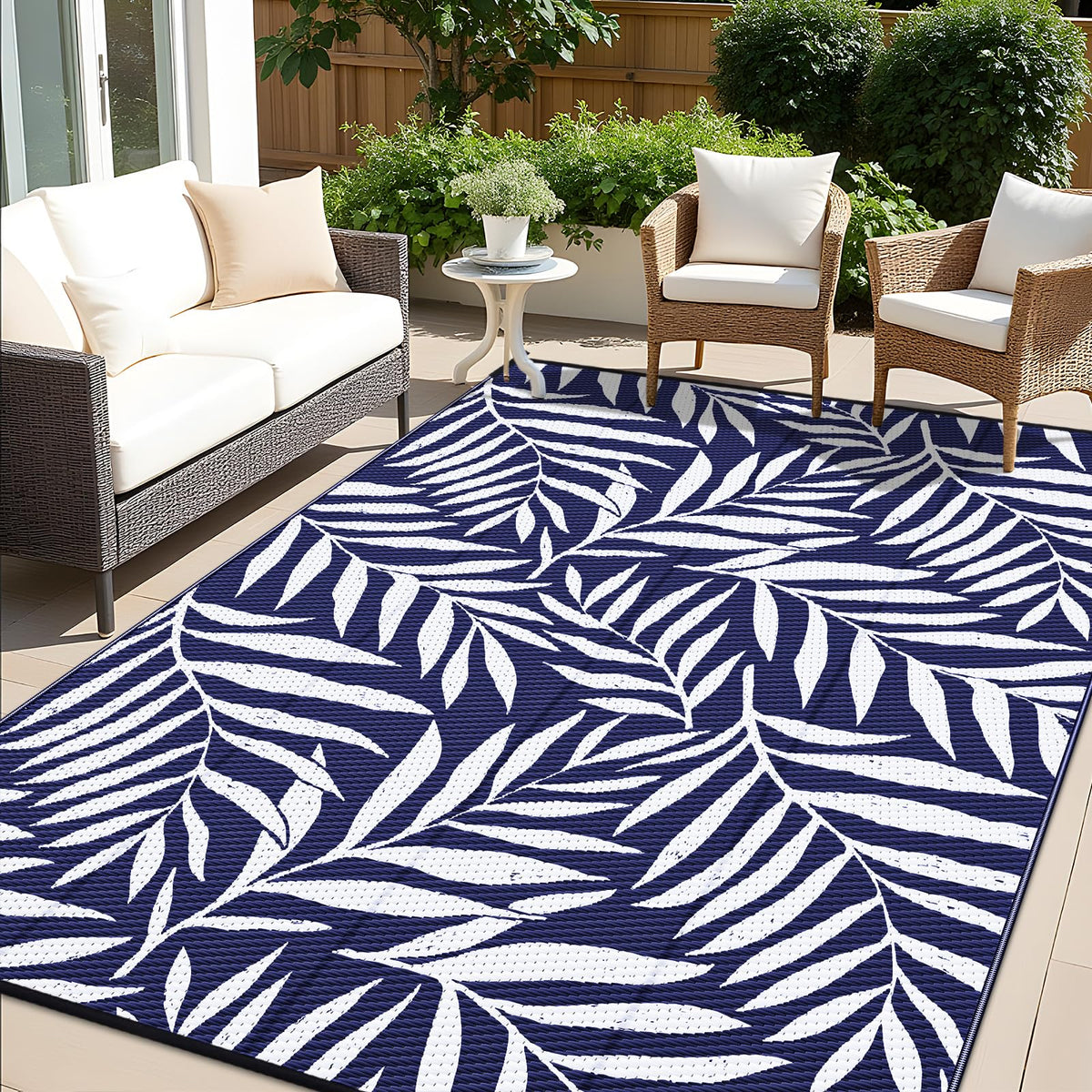 OLANLY waterproof outdoor rug in navy and white leaf pattern for patios