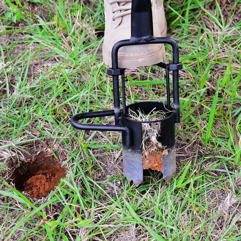 Omesata iron, powder-coated planter built for durability in garden tasks.