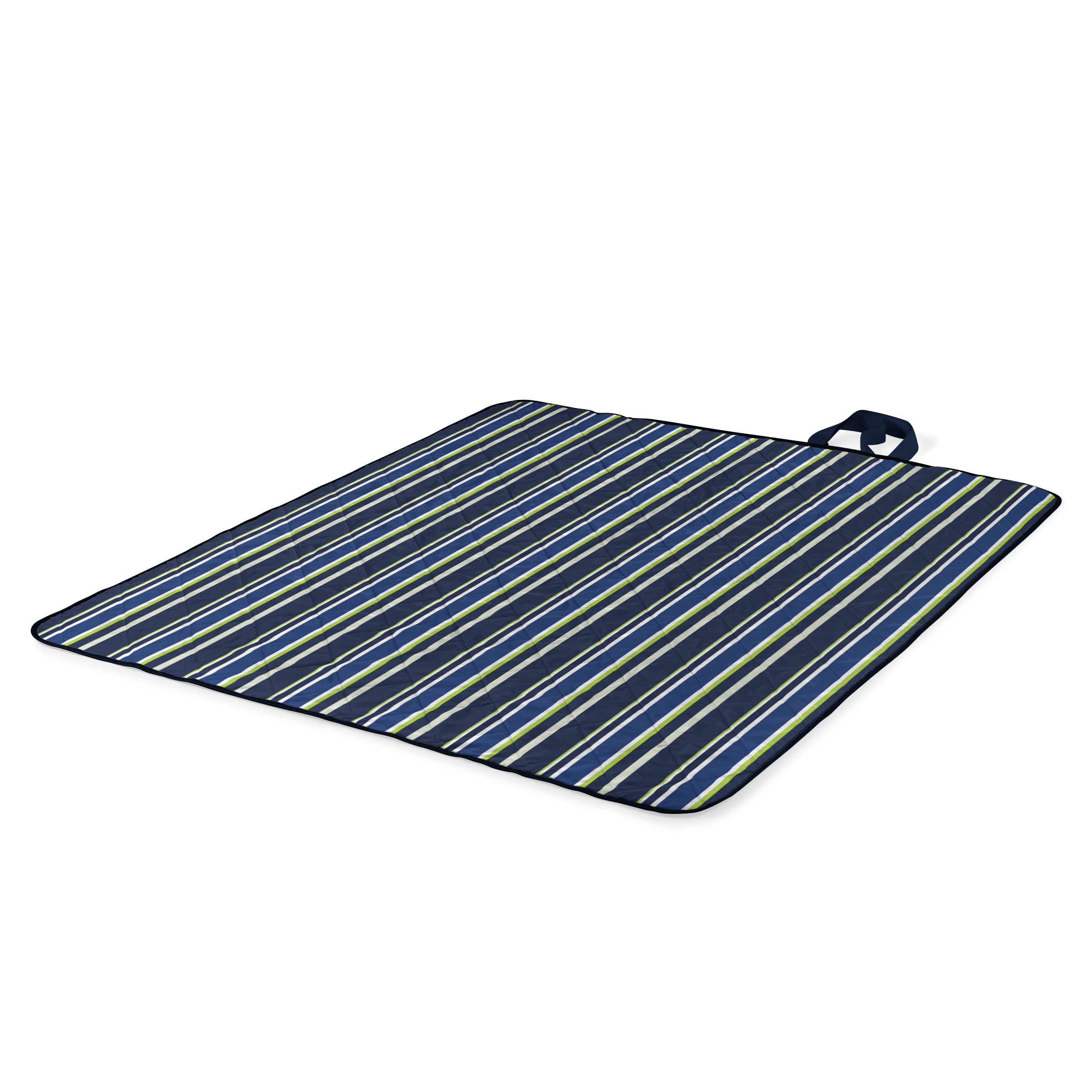 Oniva Vista blanket front pocket detail for storing essentials