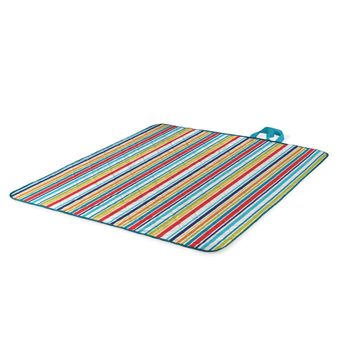 Oniva Vista front pocket visible for storing essentials