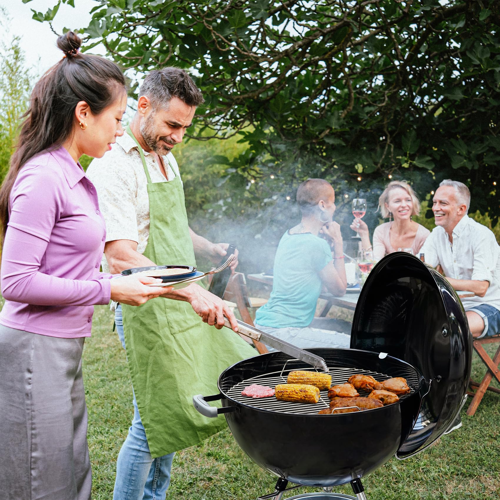 Onlyfire lid holder provides wind protection to maintain consistent heat.