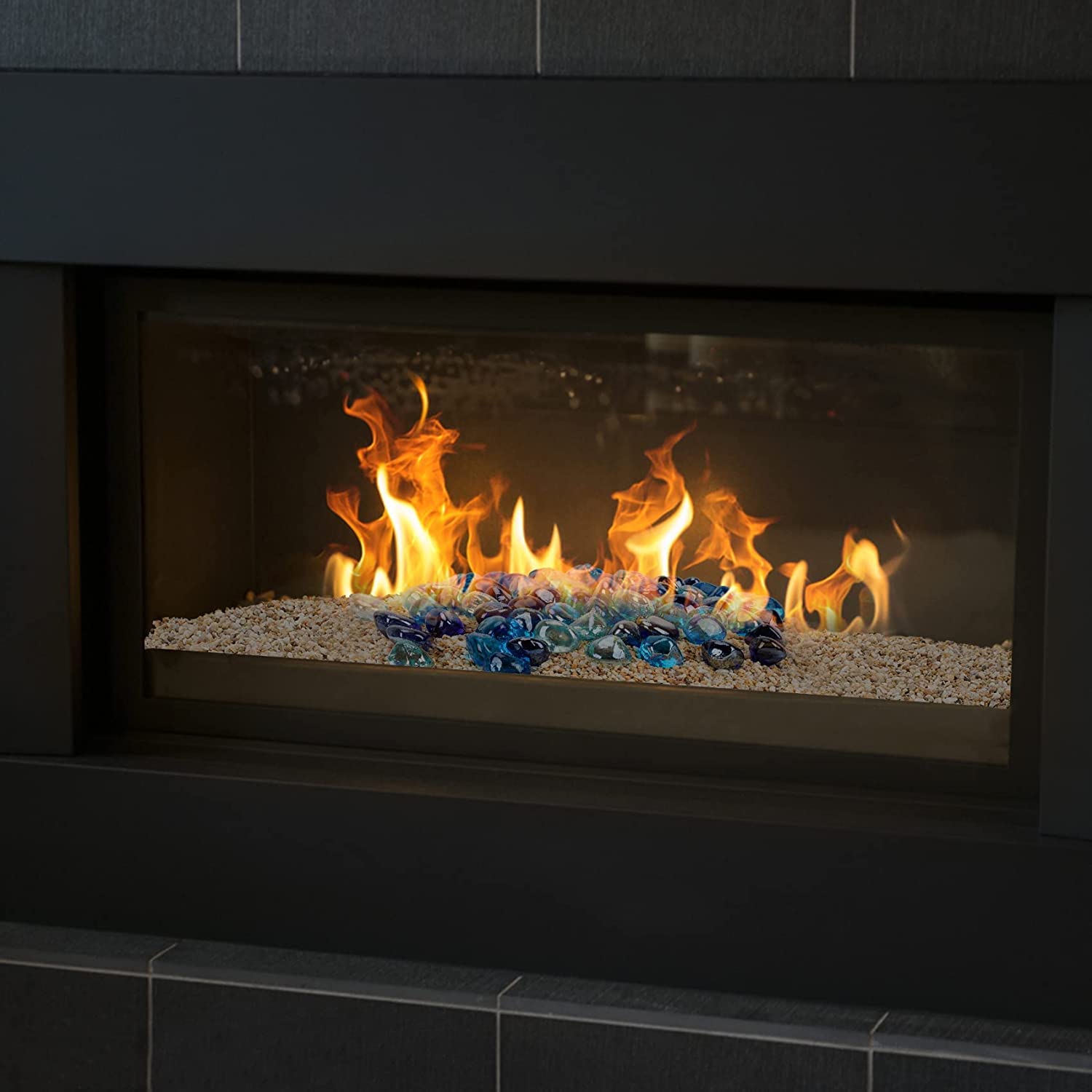 Onlyfire silica sand retains heat for steady flame ambience.
