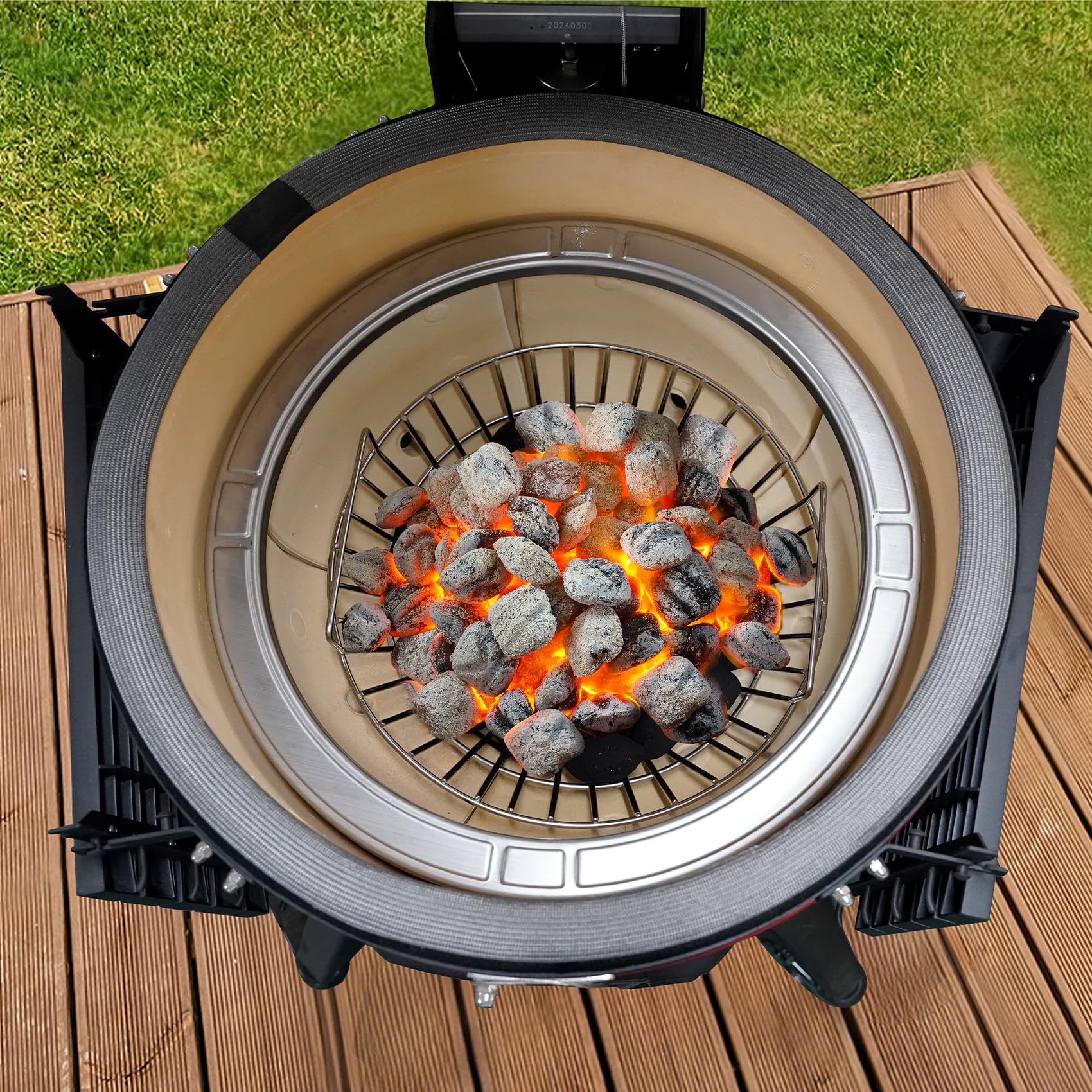 Onlyfire two-zone cooking enables direct sear and indirect cooking.