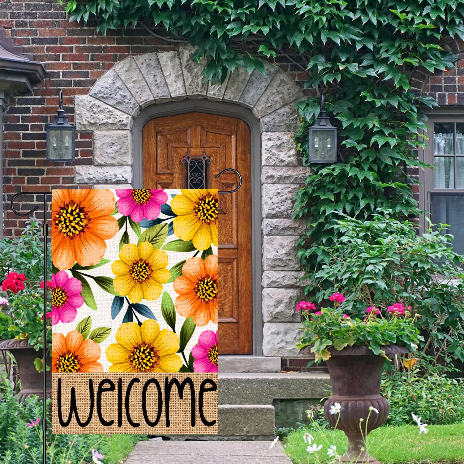OQUAYA floral spring flag brightens yards with cheerful bloom motifs